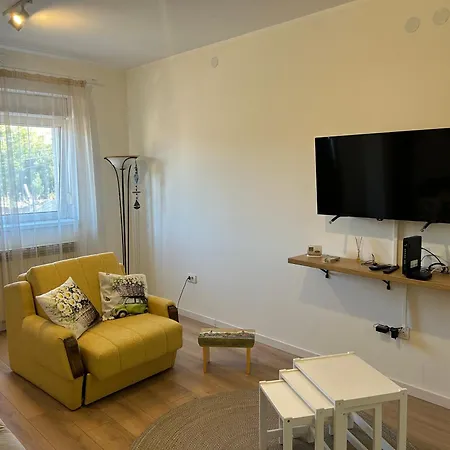 アパート Bliss Apartments-taurunum2 ベオグラード